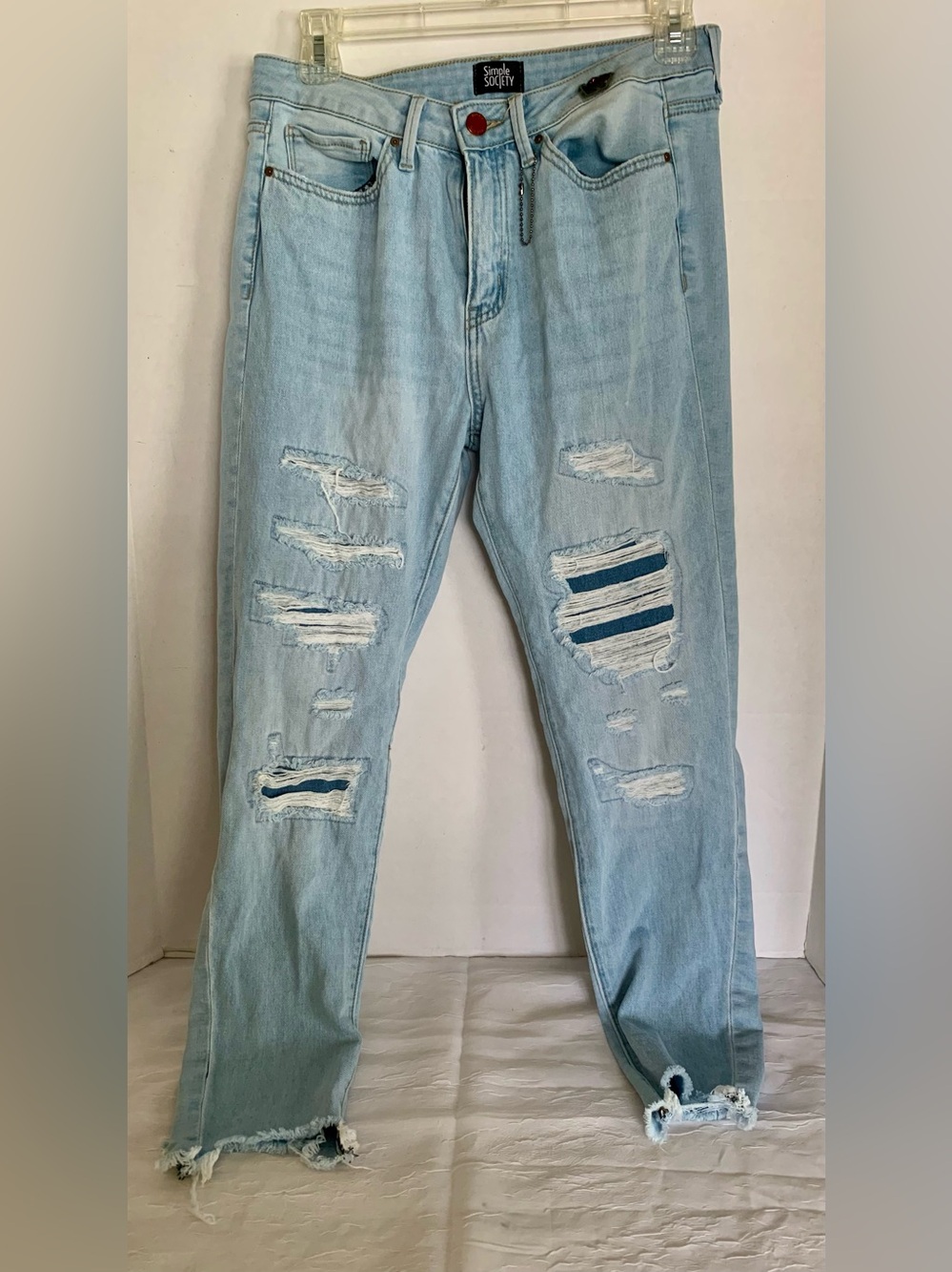 Simple Society womens distressed ankle jeans size 9/29 stretch blue light wash